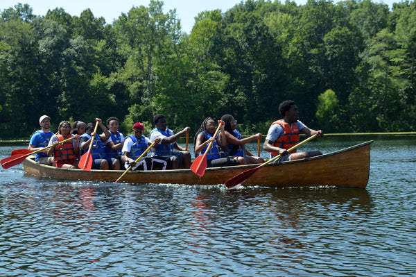 Detroit Outdoors group canoeing
